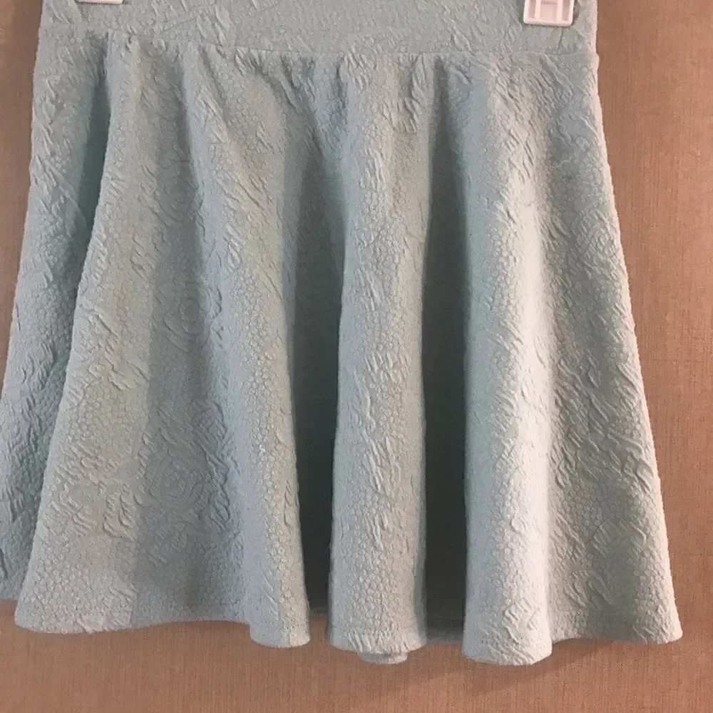 Rue 21 size small girls blue skater skirt